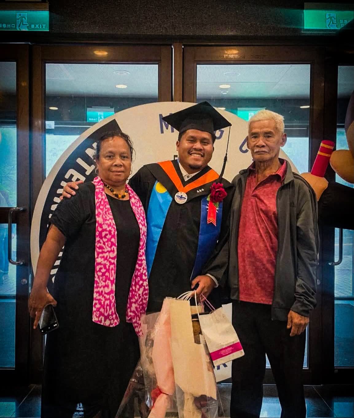 Palau Students in Taiwan Celebrate Graduation from Ming Chuan University